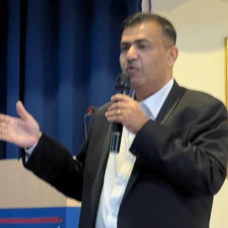 Atul Joshi speaking at an event